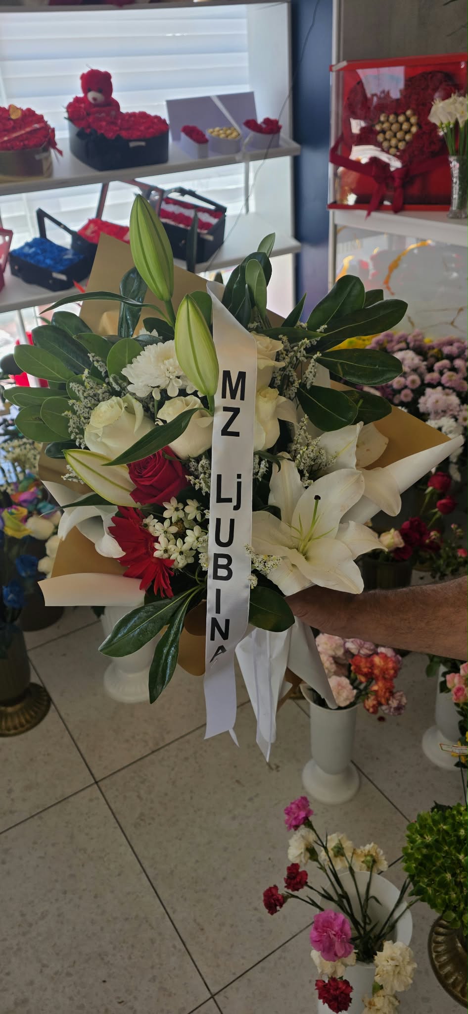 Žalni aranžmani Darden Atelier 23